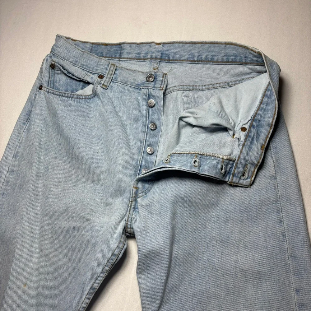 Vintage Levi's 501 Jeans Mens 36x32 Light Blue 90s USA Button Fly Straight Leg
